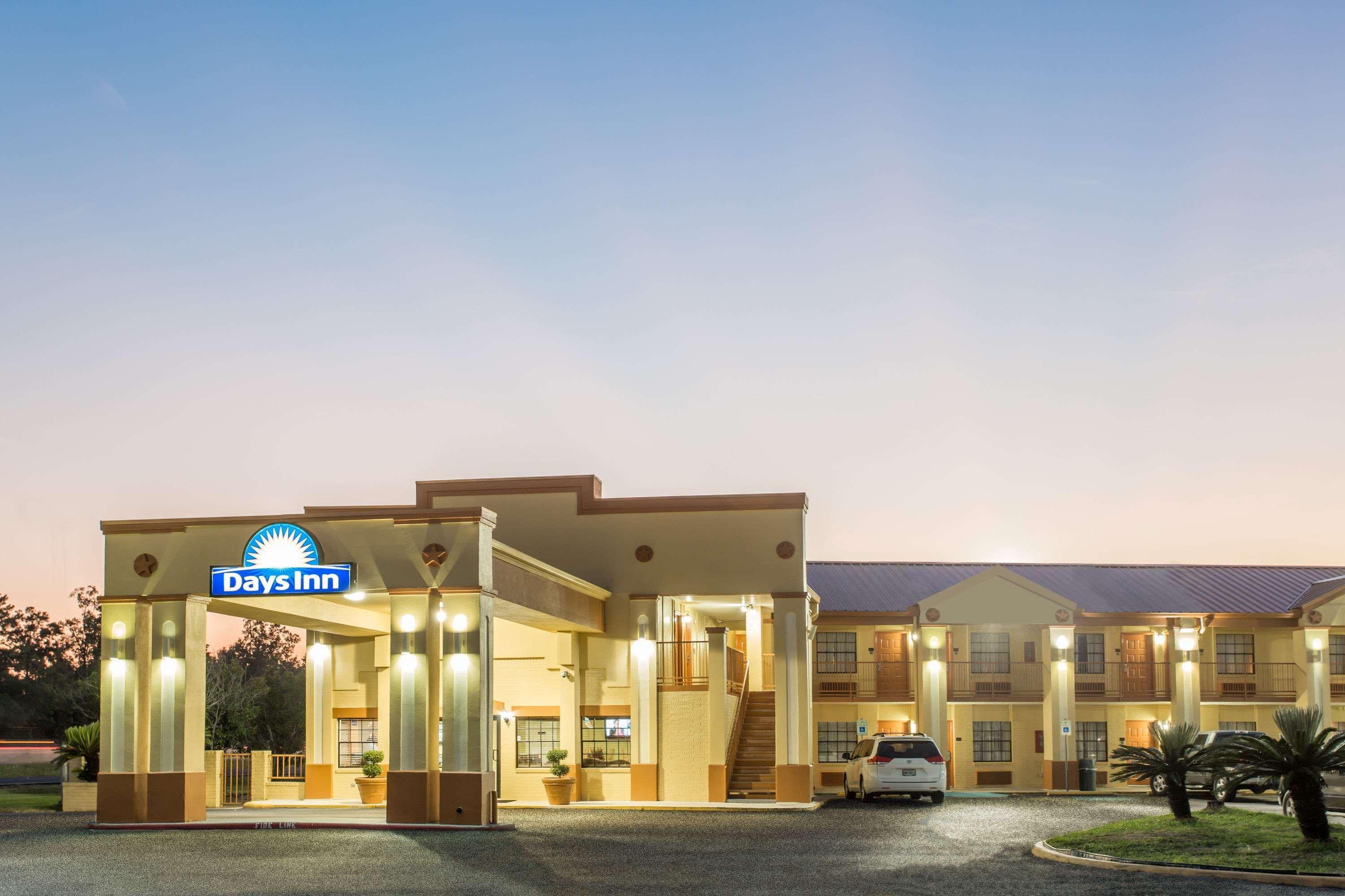 Days Inn By Wyndham Orange Dış mekan fotoğraf