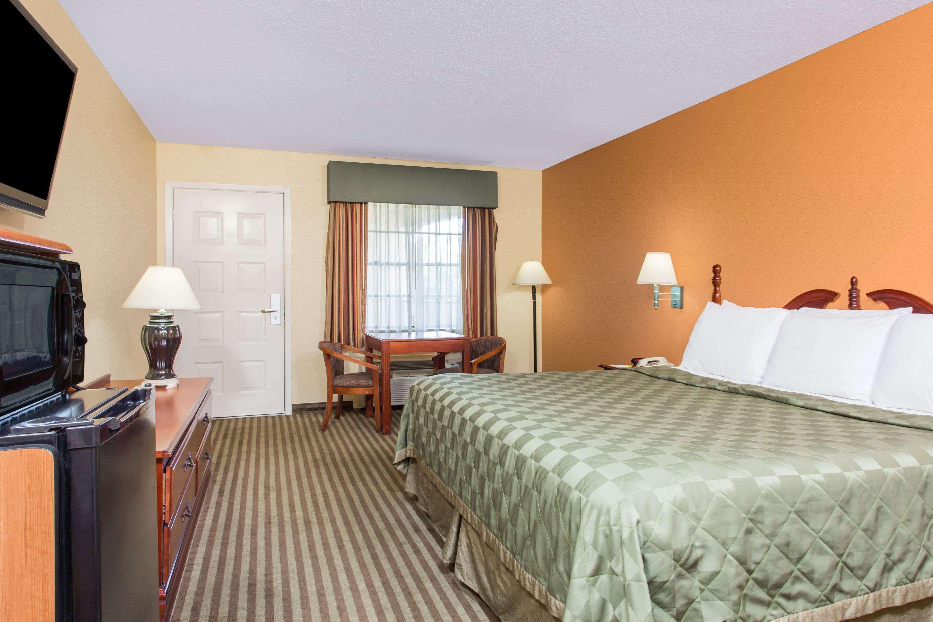 Days Inn By Wyndham Orange Dış mekan fotoğraf