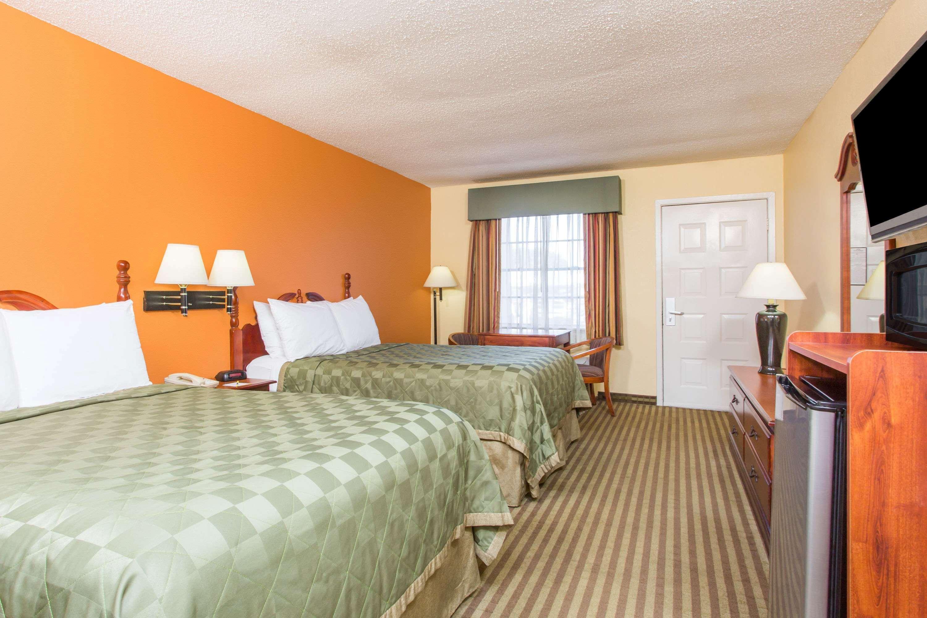 Days Inn By Wyndham Orange Dış mekan fotoğraf