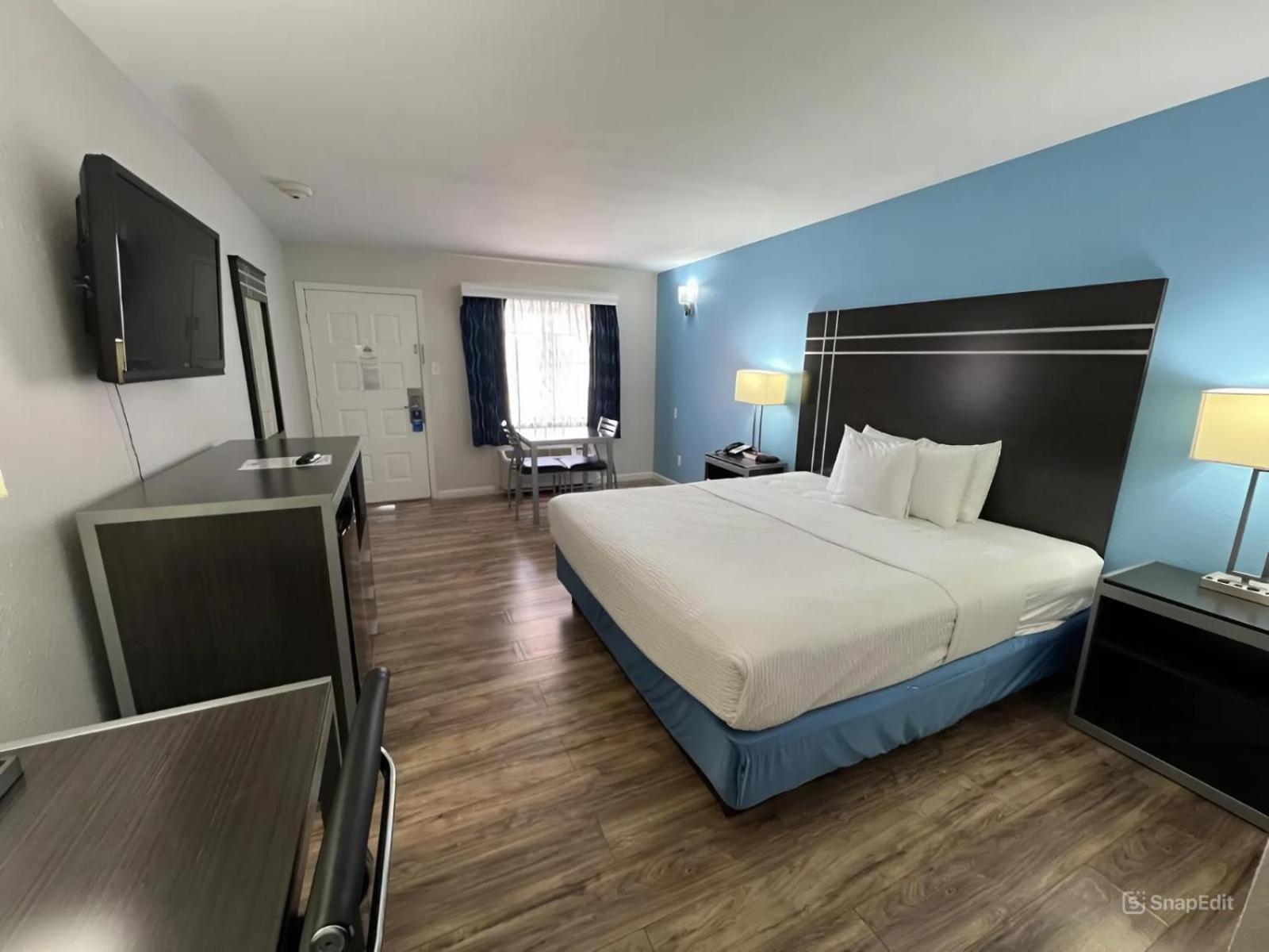Days Inn By Wyndham Orange Dış mekan fotoğraf